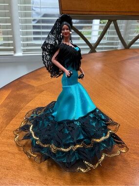 Spanish souvenir doll from Seville in Spain. Brand New with Box
